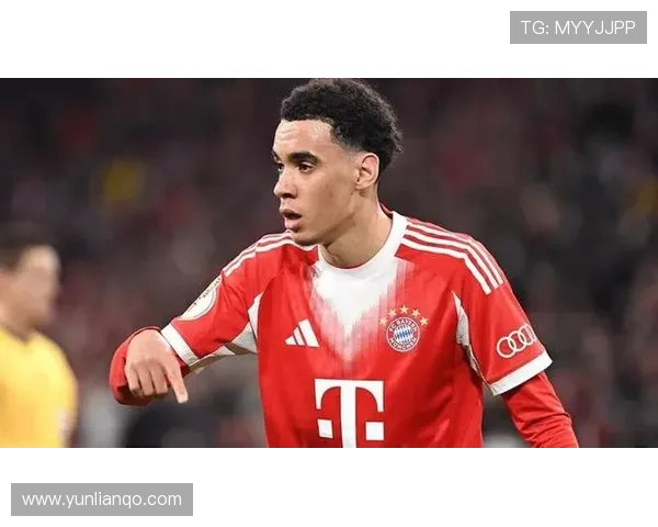 穆西亚拉：德甲连冠周期中从轮换到核心的地位跃升解析