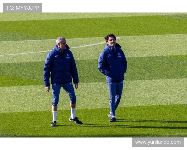 巴黎圣日耳曼战术失衡与更衣室问题显现,球队稳定性面临考验 巴黎圣日耳曼战术失衡与更衣室问题显现,球队稳定性面临考验