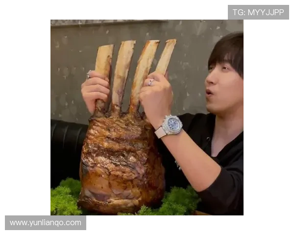 柳雅慧训练完直接拎爱马仕去吃宵夜，这谁顶得住啊